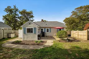 22 Ferncliff Rd, Dennis, MA 02639 - Photo 4