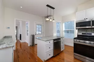 382-384 Adams St, Boston, MA 02122 - Photo 8