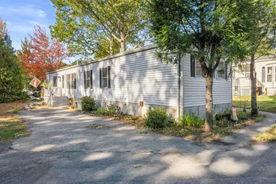 11 Chestnut Cir, Rockland, MA 02370 - Photo 2