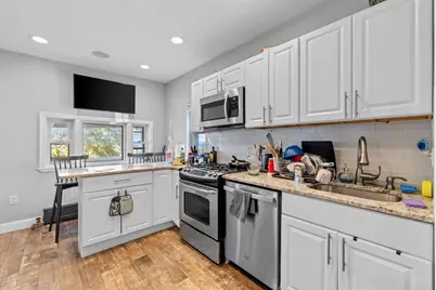 68 Bellingham Ave, Revere, MA 02151 - Photo 8