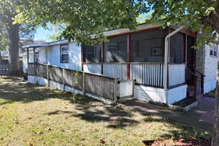 70 Shumway, Springfield, MA 01119 - Photo 4