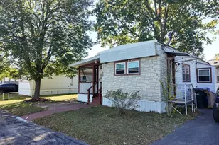 70 Shumway, Springfield, MA 01119 - Photo 2