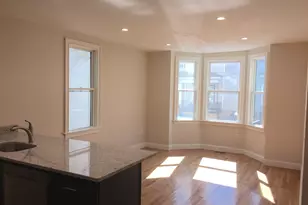 17 Plymouth St, Cambridge, MA 02141 - Photo 2