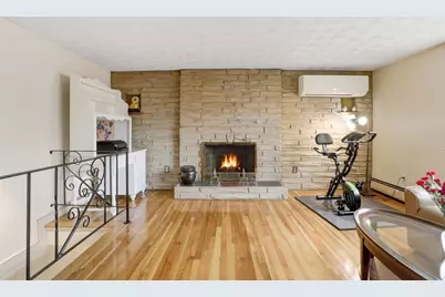 12 Mansfield St, Peabody, MA 01960 - Photo 18