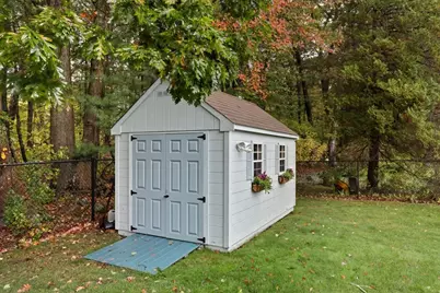 12 Mansfield St, Peabody, MA 01960 - Photo 6