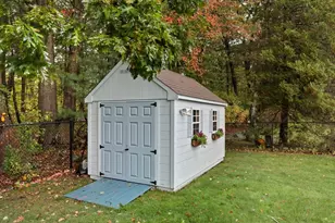 12 Mansfield St, Peabody, MA 01960 - Photo 6