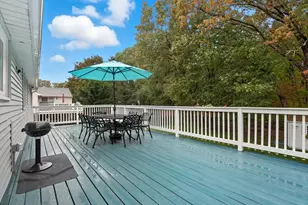 12 Mansfield St, Peabody, MA 01960 - Photo 4