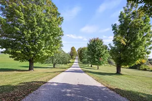 60 Old Cheshire Rd, Lanesborough, MA 01237 - Photo 2