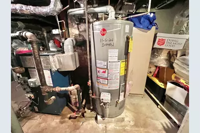 11 Oak St, Fitchburg, MA 01420 - Photo 18