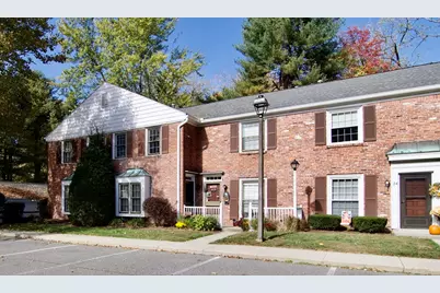 20 Smithfield Ct #20, Springfield, MA 01108 - Photo 1