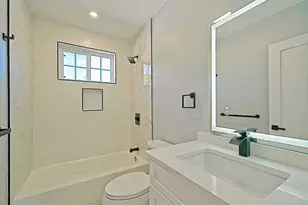 1905 River St, Boston, MA 02136 - Photo 16