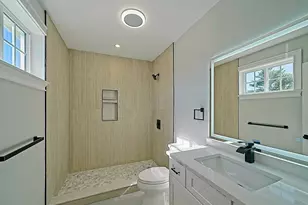 1905 River St, Boston, MA 02136 - Photo 14