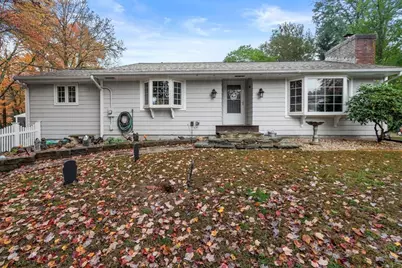 425 Pleasant St, Marlborough, MA 01752 - Photo 2