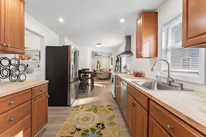 1011 Webster St, Needham, MA 02492 - Photo 24