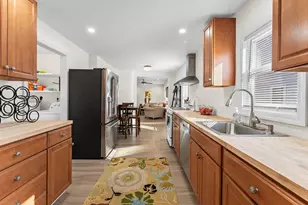 1011 Webster St, Needham, MA 02492 - Photo 24