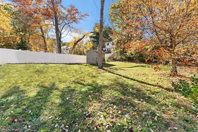 1011 Webster St, Needham, MA 02492 - Photo 6