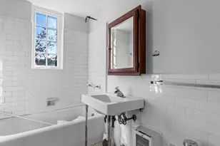 988 Memorial Dr, Cambridge, MA 02138 - Photo 18