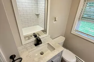 46 Balis St, Springfield, MA 01109 - Photo 6