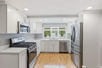 21 Gates Ave, Hudson, MA 01749 - Photo 6