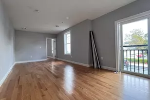 585 Washington St, Quincy, MA 02169 - Photo 4