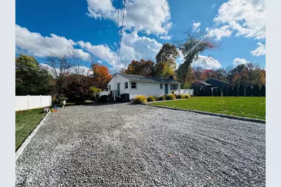 27 Fitchburg St, Marlborough, MA 01752 - Photo 2