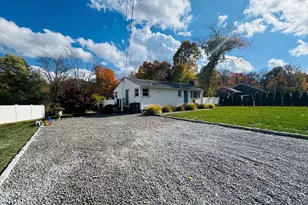 27 Fitchburg St, Marlborough, MA 01752 - Photo 2