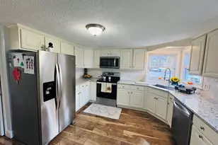 27 Fitchburg St, Marlborough, MA 01752 - Photo 14