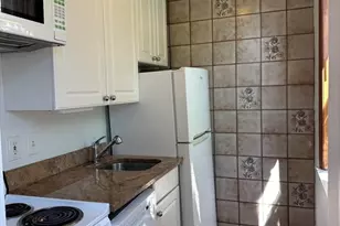 17 S Russell St, Boston, MA 02114 - Photo 4