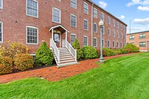 25 Cedar St, Amesbury, MA 01913 - Photo 24