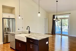 28 Spring St, Petersham, MA 01366 - Photo 12