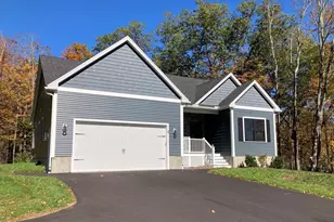 28 Spring St, Petersham, MA 01366 - Photo 2