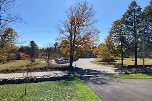 28 Spring St, Petersham, MA 01366 - Photo 4