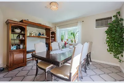 7 Jackson Ct #B, Natick, MA 01760 - Photo 6