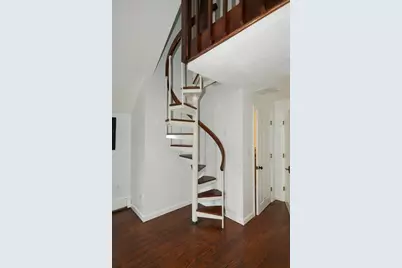 94 Rice Street, Wellesley, MA 02482 - Photo 32