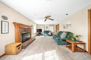 43 Flint Locke Dr, Weymouth, MA 02189 - Photo 8