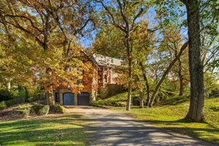 1125 W Roxbury Pkwy, Brookline, MA 02467 - Photo 6