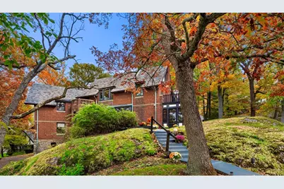 1125 W Roxbury Pkwy, Brookline, MA 02467 - Photo 1