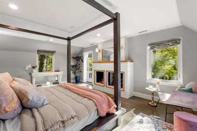 1125 W Roxbury Pkwy, Brookline, MA 02467 - Photo 26