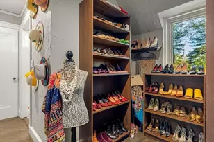 1125 W Roxbury Pkwy, Brookline, MA 02467 - Photo 28