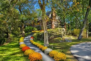 1125 W Roxbury Pkwy, Brookline, MA 02467 - Photo 2