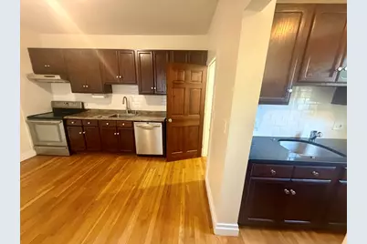 19 Banks St #1, Somerville, MA 02144 - Photo 1