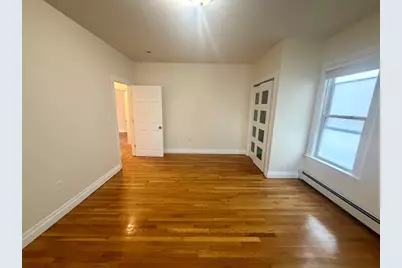 19 Banks St #1, Somerville, MA 02144 - Photo 8