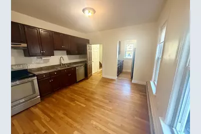 19 Banks St #1, Somerville, MA 02144 - Photo 2