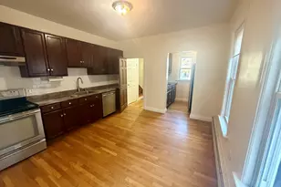 19 Banks St, Somerville, MA 02144 - Photo 2