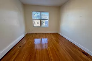 29 Astoria St, Boston, MA 02126 - Photo 6