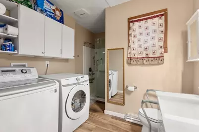 8 Wilmont St, Springfield, MA 01108 - Photo 18