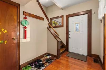 8 Wilmont St, Springfield, MA 01108 - Photo 4