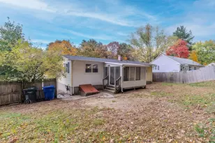 111 Malibu Dr, Springfield, MA 01128 - Photo 26