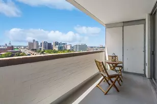 6 Whittier Pl, Boston, MA 02114 - Photo 10