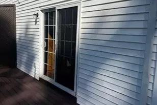 61 Glenmore St, Springfield, MA 01129 - Photo 14